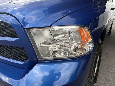 Used 2019 RAM 1500 Express AWD/4WD image 10