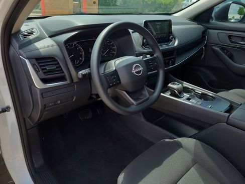 Certified 2026 Nissan Rogue S FWD image 15