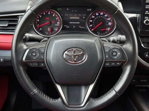 Used 2022 Toyota Camry XSE FWD image 12