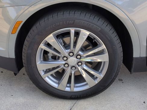 Used 2023 Cadillac XT5 Premium Luxury image 28