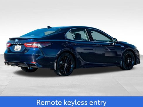 Used 2021 Toyota Camry XSE w/ Navigation Upgrade Package FWD image 7