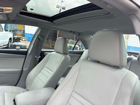 Used 2015 Toyota Camry XLE FWD image 22