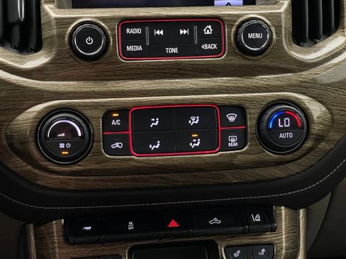 Used 2016 GMC Canyon SLT w/ Driver Alert Package AWD/4WD image 24