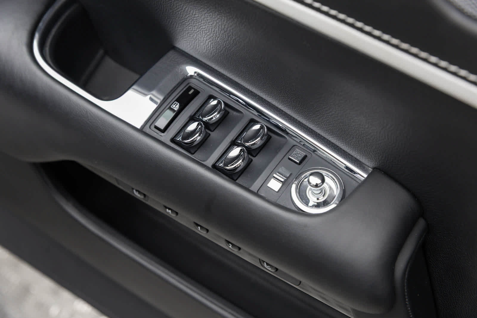 Certified 2018 Rolls-Royce Wraith RWD image 55