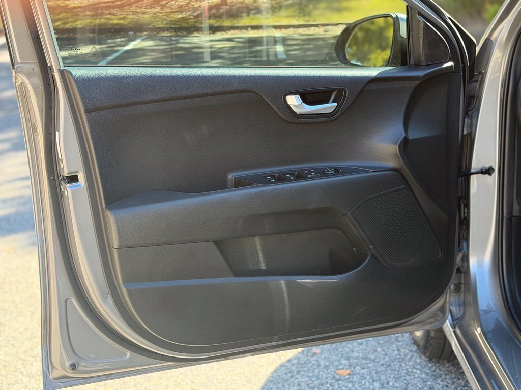 Used 2023 Kia Rio S w/ Technology Package FWD image 9