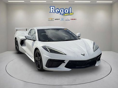 Used 2025 Chevrolet Corvette Stingray Preferred Conv w/ 2LT RWD image 1
