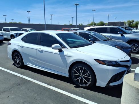 Certified 2024 Toyota Camry SE w/ Cold Weather Package image 2