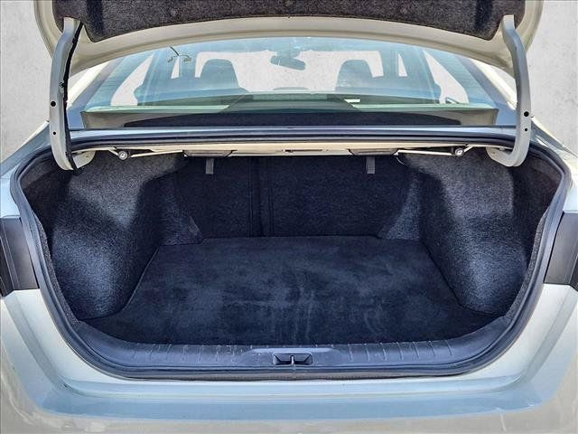 Used 2025 Nissan Altima 2.5 SV FWD image 6