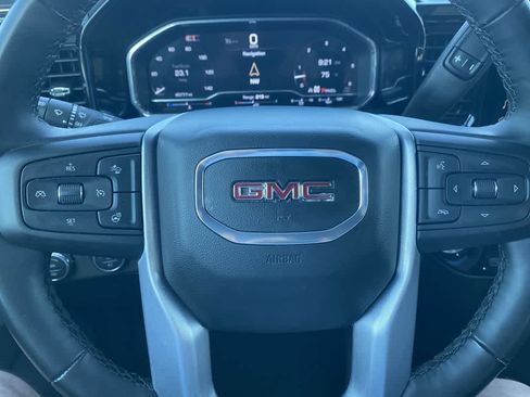 Used 2025 GMC Sierra 1500 SLT image 14