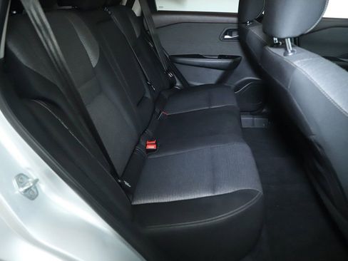 Used 2022 Nissan Rogue SV AWD/4WD image 33