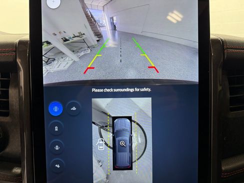 Used 2024 Ford Expedition Max Limited image 19