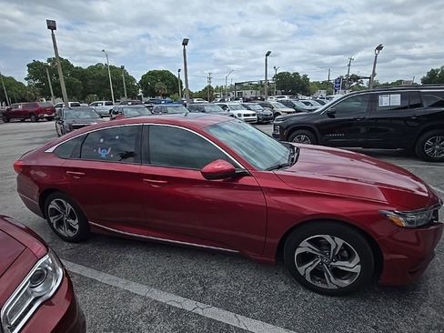Used 2020 Honda Accord EX image 11