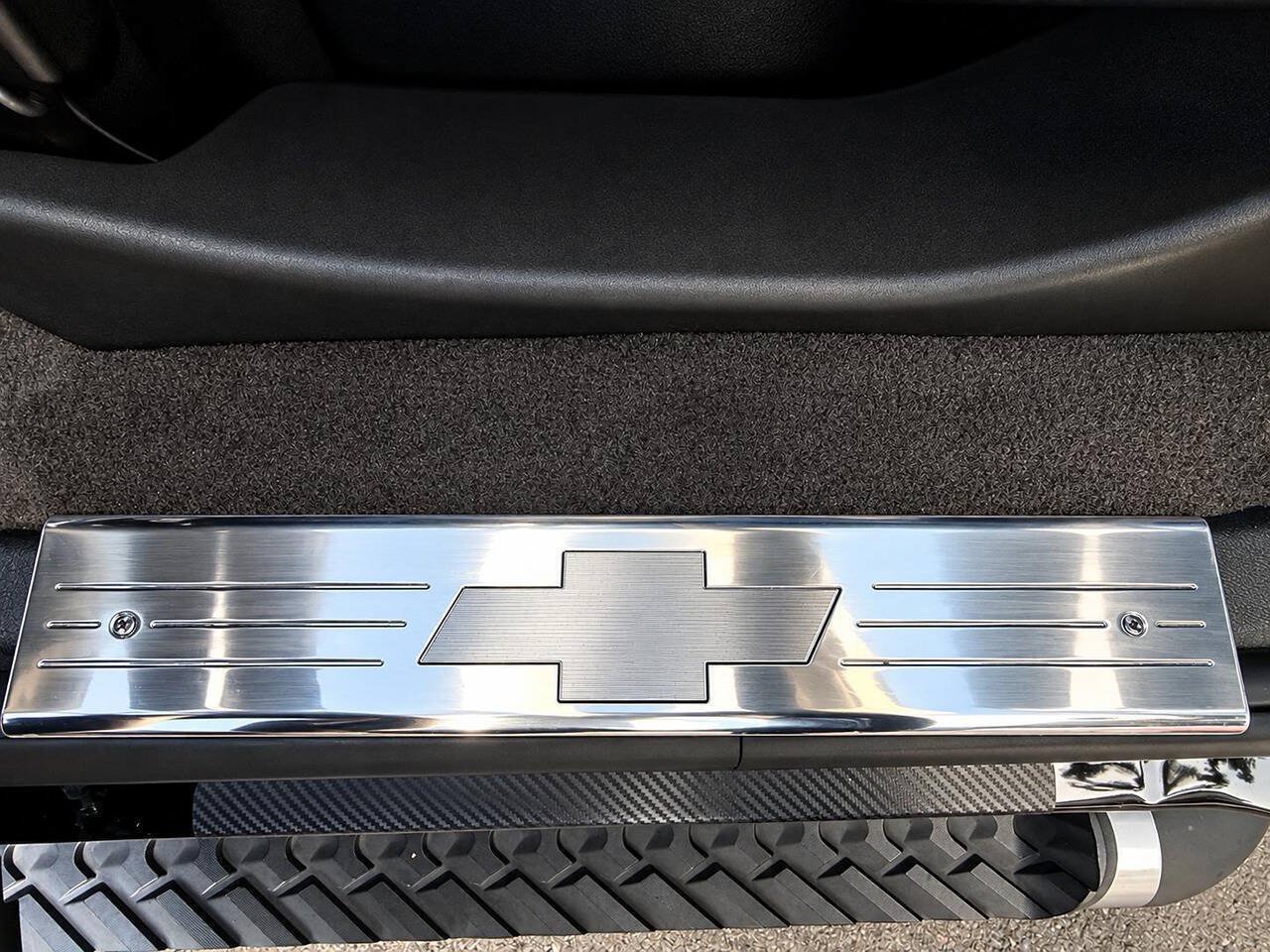 Used 2012 Chevrolet Avalanche LT w/ Suspension Package, Off-Road AWD/4WD image 21