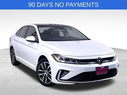 Used 2025 Volkswagen Jetta SE w/ Sunroof Package