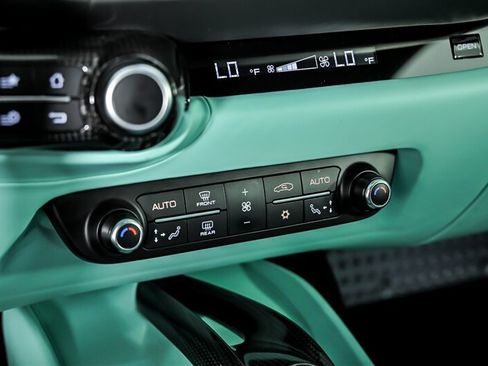 Used 2021 Ferrari 812 GTS RWD image 49