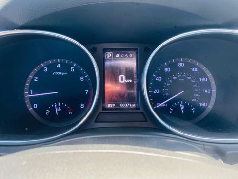 Used 2018 Hyundai Santa Fe Sport 2.0T AWD/4WD image 9
