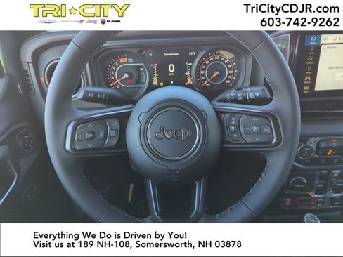 New 2026 Jeep Wrangler Unlimited Rubicon image 14