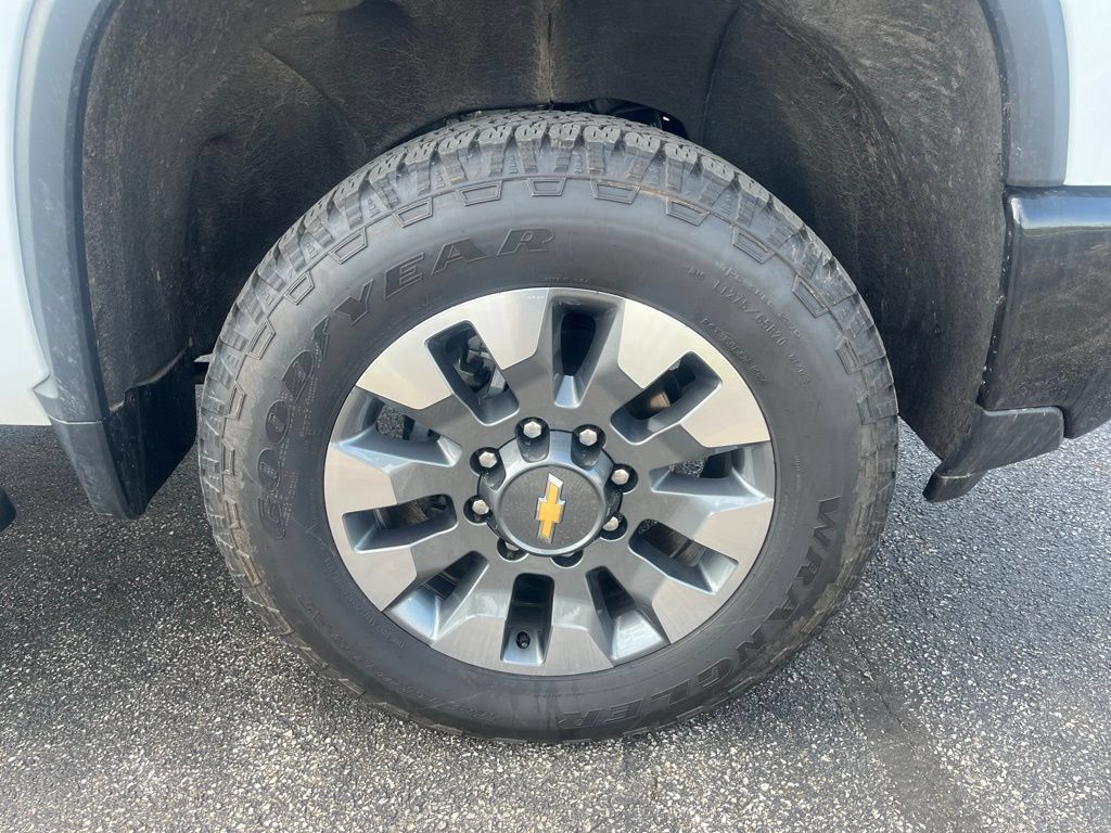 New 2025 Chevrolet Silverado 2500 Custom w/ Custom Convenience Package AWD/4WD image 31
