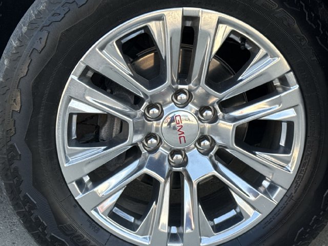 Used 2024 GMC Sierra 1500 Denali w/ Technology Package AWD/4WD image 11