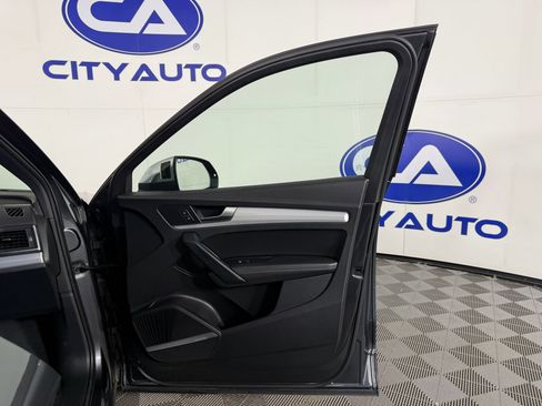 Used 2018 Audi SQ5 Prestige w/ Prestige Package image 13