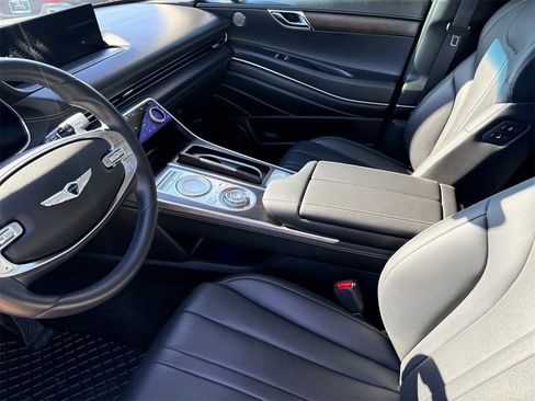 Used 2021 Genesis GV80 2.5T image 10