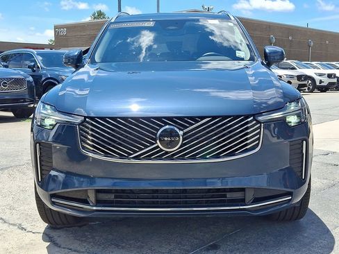 Used 2025 Volvo XC90 B6 Plus AWD/4WD image 35