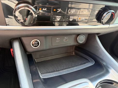 Used 2021 Nissan Rogue S FWD image 19