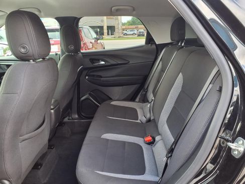 Used 2024 Chevrolet TrailBlazer LT FWD image 18