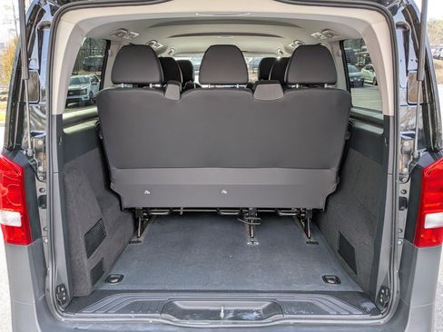 Used 2023 Mercedes-Benz Metris Passenger image 33