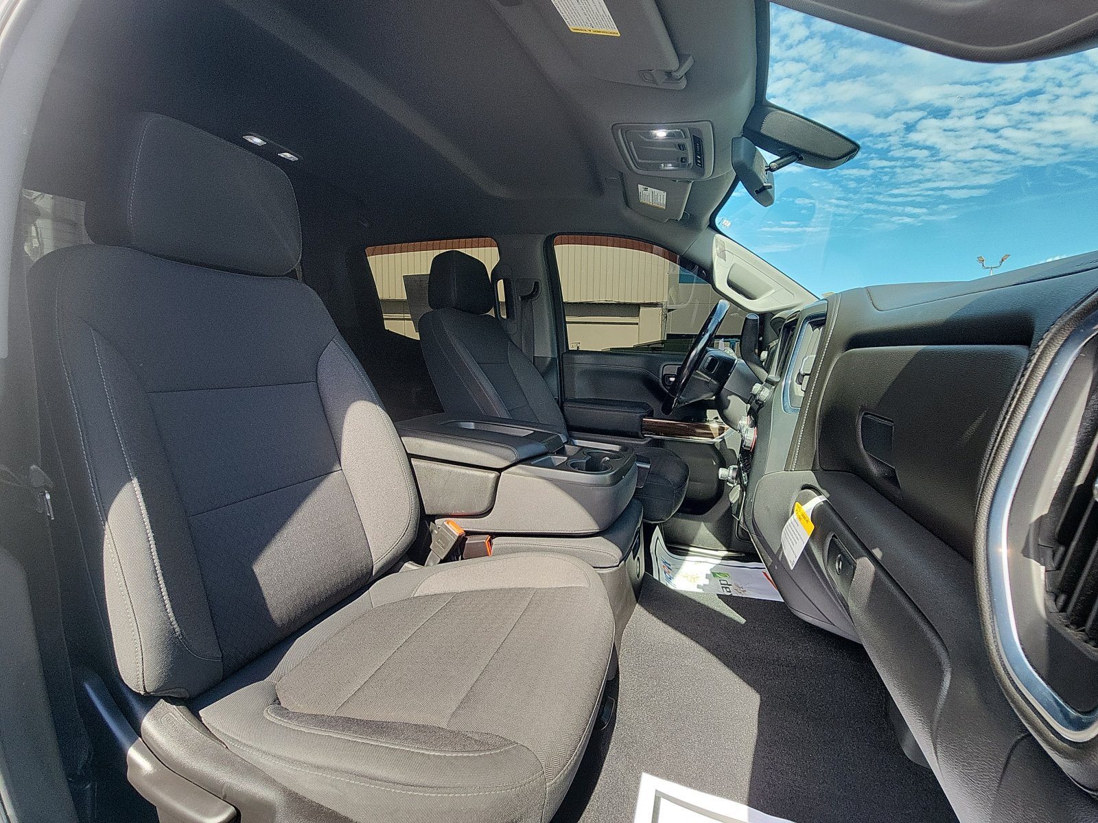 Used 2020 Chevrolet Silverado 1500 RST AWD/4WD image 23