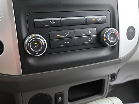 Used 2019 Nissan Frontier Desert Runner RWD image 16