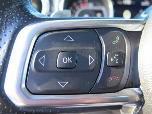 Used 2022 Jeep Wrangler Unlimited Rubicon w/ Xtreme Recon 35" Tire Package image 12