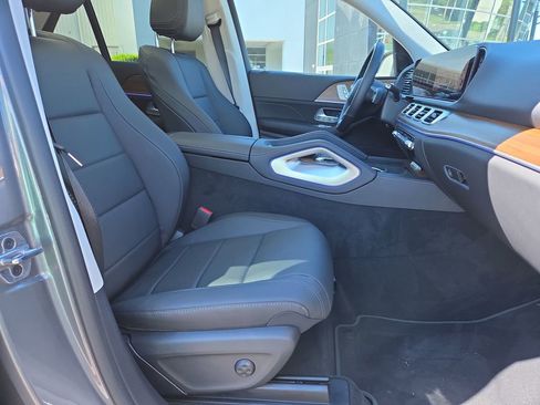Used 2025 Mercedes-Benz GLE 350 4MATIC image 16