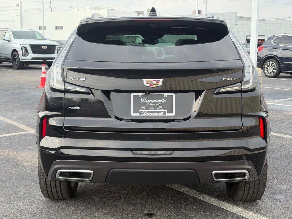 Used 2024 Cadillac XT4 Sport AWD/4WD image 6
