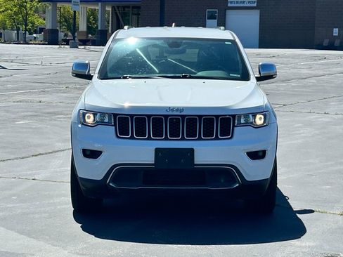 Used 2018 Jeep Grand Cherokee Limited AWD/4WD image 10