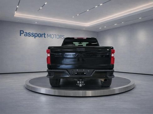 Used 2024 Chevrolet Silverado 2500 Custom w/ Custom Convenience Package AWD/4WD image 5