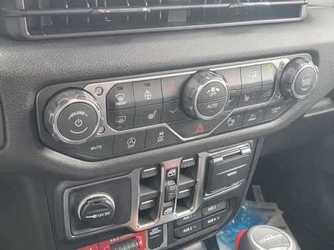 New 2026 Jeep Gladiator Willys image 16