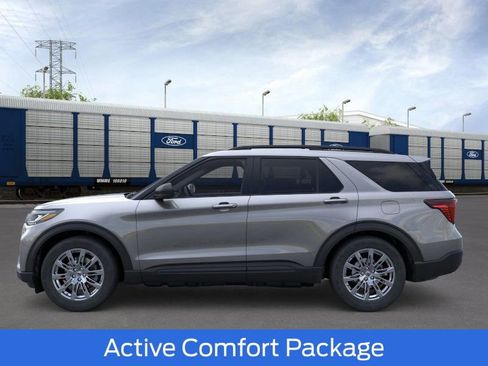 New 2026 Ford Explorer Active image 3