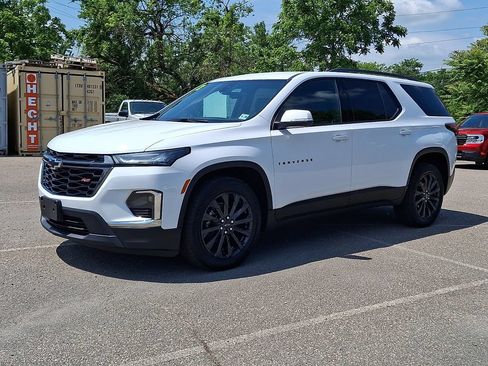 Used 2023 Chevrolet Traverse RS AWD/4WD image 6