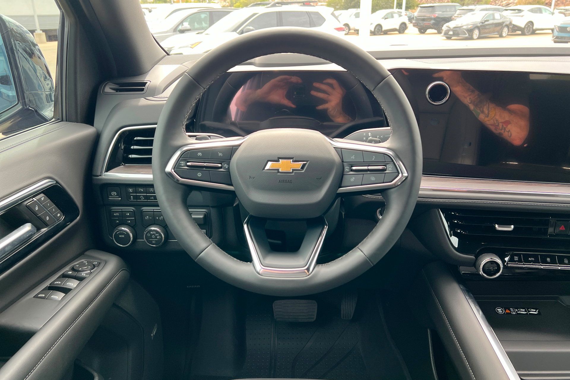 New 2026 Chevrolet Tahoe LT w/ Comfort Package AWD/4WD image 13