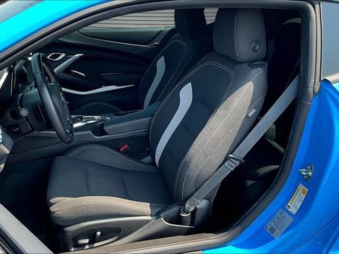 Used 2022 Chevrolet Camaro LT w/ Technology Package RWD image 19