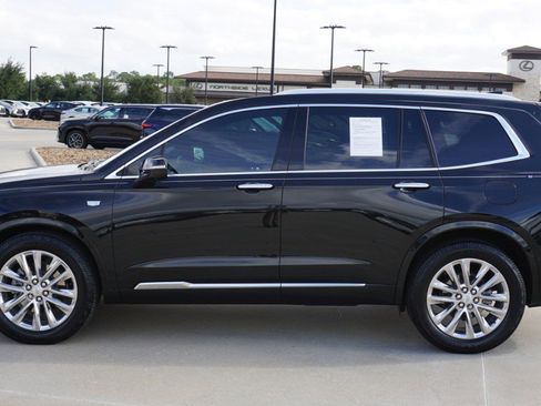 Used 2023 Cadillac XT6 Premium Luxury w/ Technology Package image 5