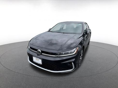 Used 2025 Volkswagen Jetta SE image 7