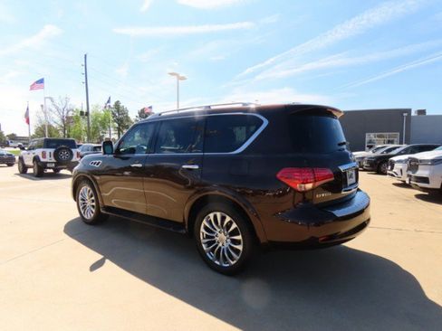 Used 2017 INFINITI QX80 w/ Deluxe Technology Package image 15