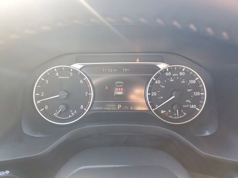 Used 2025 Nissan Rogue SV image 18