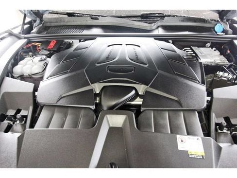 Used 2024 Porsche Cayenne Coupe AWD/4WD image 29