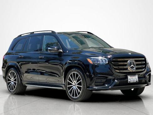 Used 2026 Mercedes-Benz GLS 580 4MATIC image 7