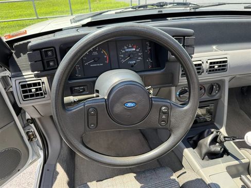 Used 1987 Ford Mustang GT RWD image 20
