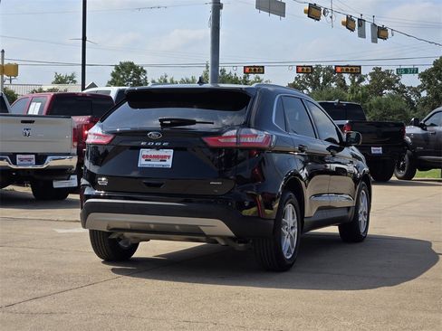 Used 2022 Ford Edge SEL w/ Convenience Package image 5