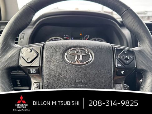 Used 2021 Toyota 4Runner TRD Off-Road Premium w/ Moonroof Package AWD/4WD image 28